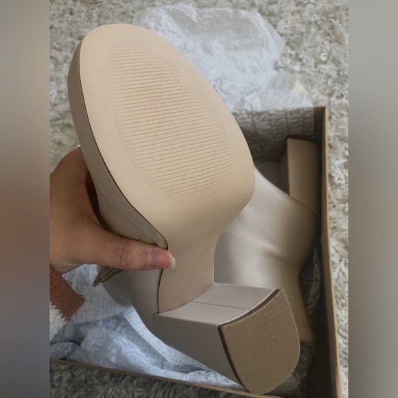 NIB Steve Madden Boots - Picture 3 of 7